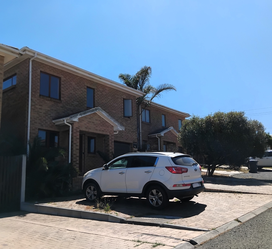 To Let 3 Bedroom Property for Rent in Brackenfell South Western Cape